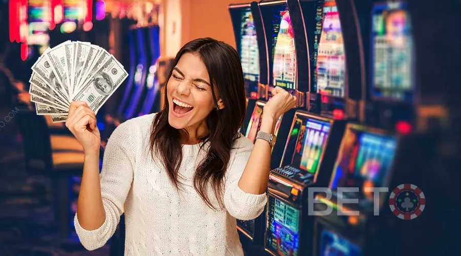 Lavvolatile spilleautomater: Hyppige små gevinster eller sjældne jackpots?