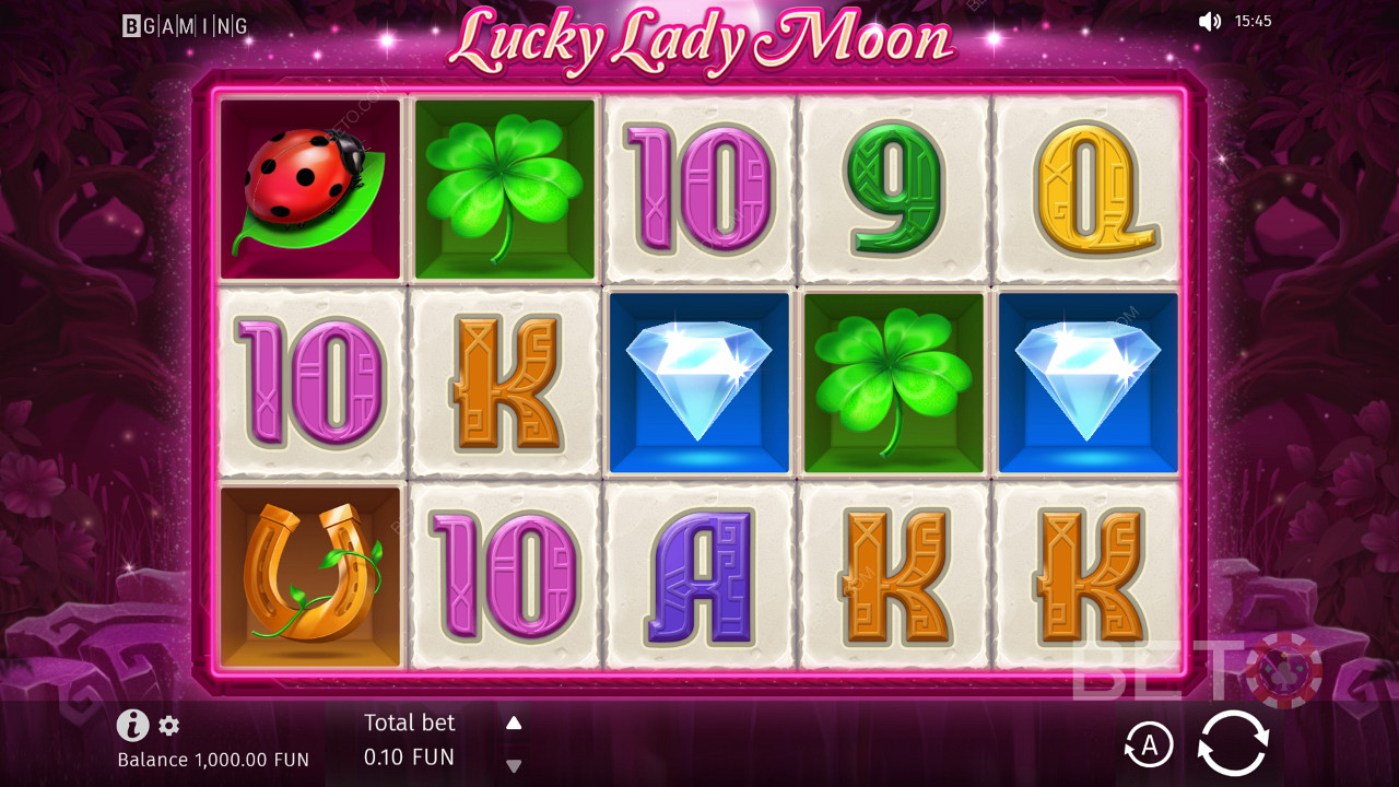 Lucky Lady Moon-spillet med fantasy-tema har10 faste betalingslinjer på et 5x3-grid