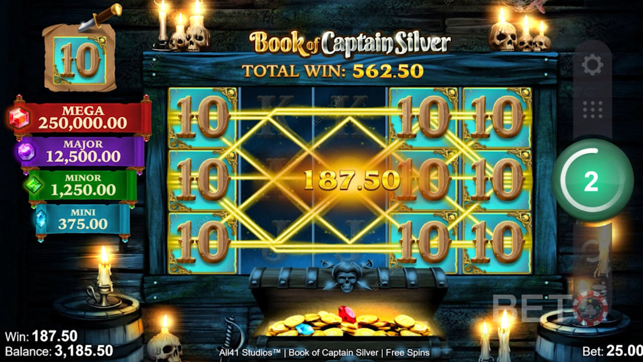10 forskellige gevinstlinjer i Book of Captain Silver