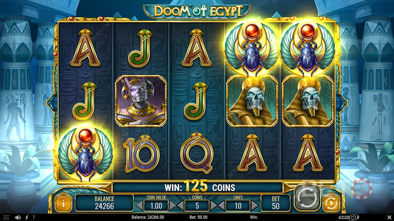 Udløs Free Spins ved at lande 3 eller flere Scatters på Doom of Egypt spilleautomaten